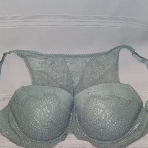 NWOT Lined Demi Elegant Lace Underwire Bra - Sage Green